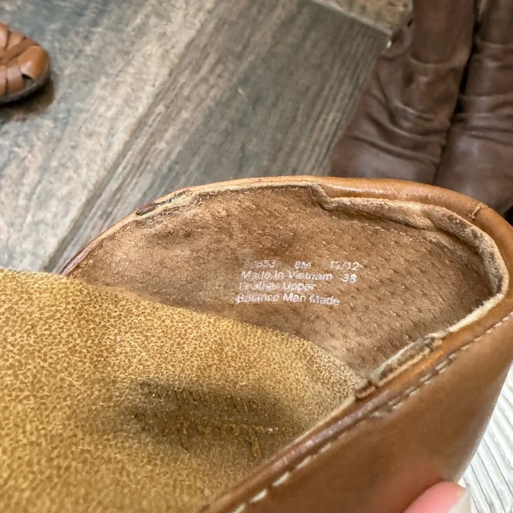 Clarks - Picture 2 of 2